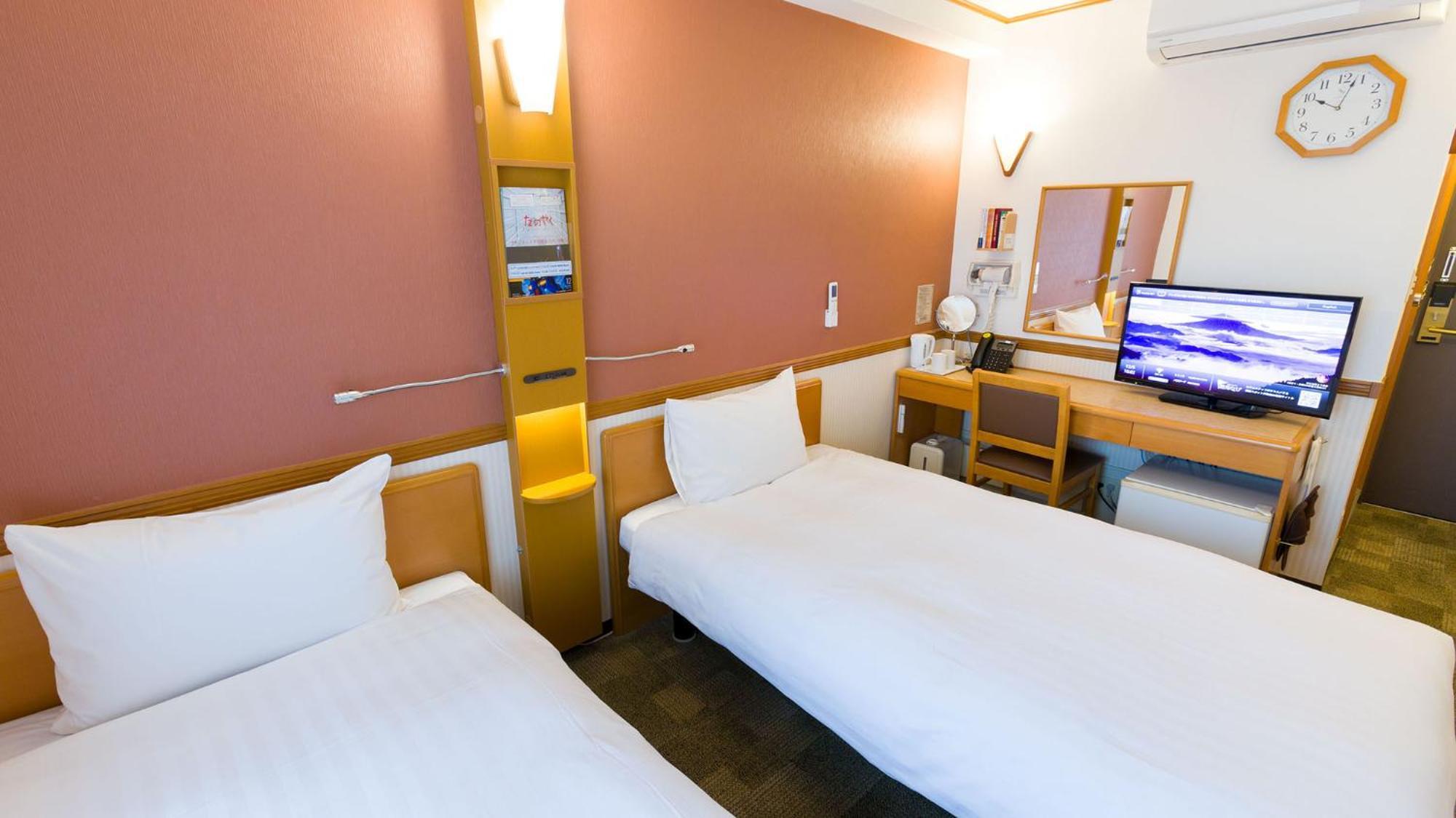 Toyoko Inn Shin-Yokohama Ekimae Honkan Номер фото