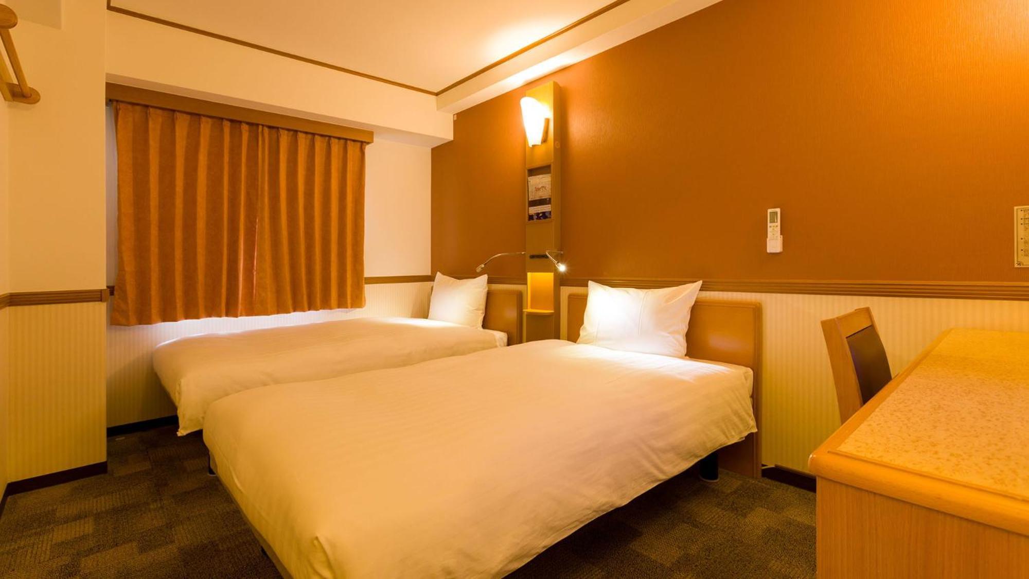 Toyoko Inn Shin-Yokohama Ekimae Honkan Номер фото