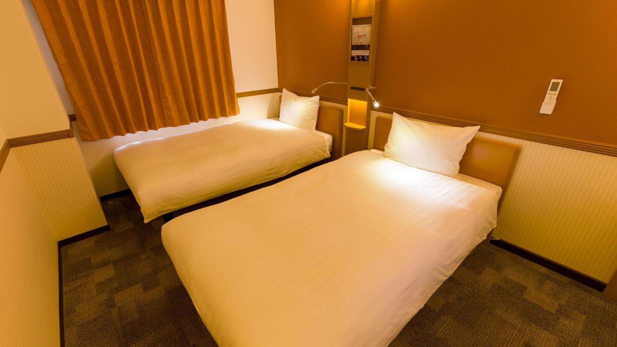 Toyoko Inn Shin-Yokohama Ekimae Honkan Номер фото
