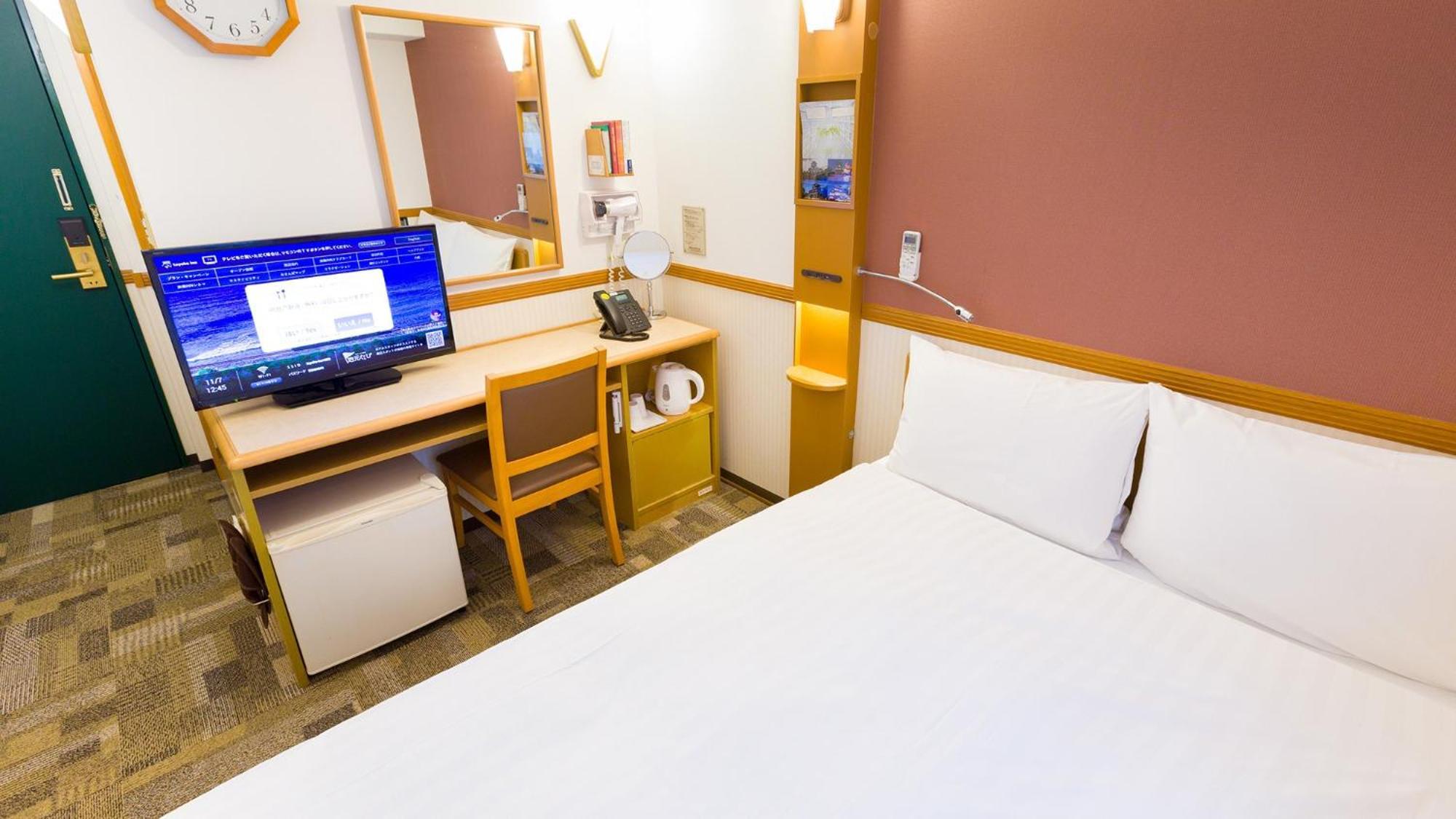 Toyoko Inn Shin-Yokohama Ekimae Honkan Номер фото