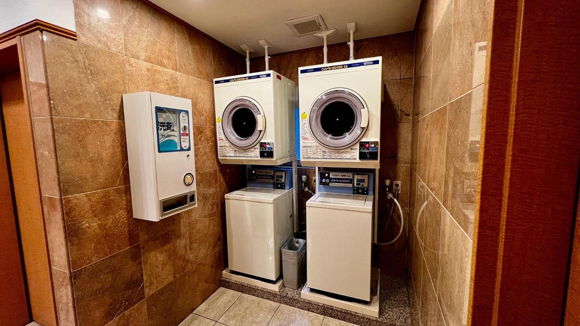 Toyoko Inn Shin-Yokohama Ekimae Honkan Екстер'єр фото